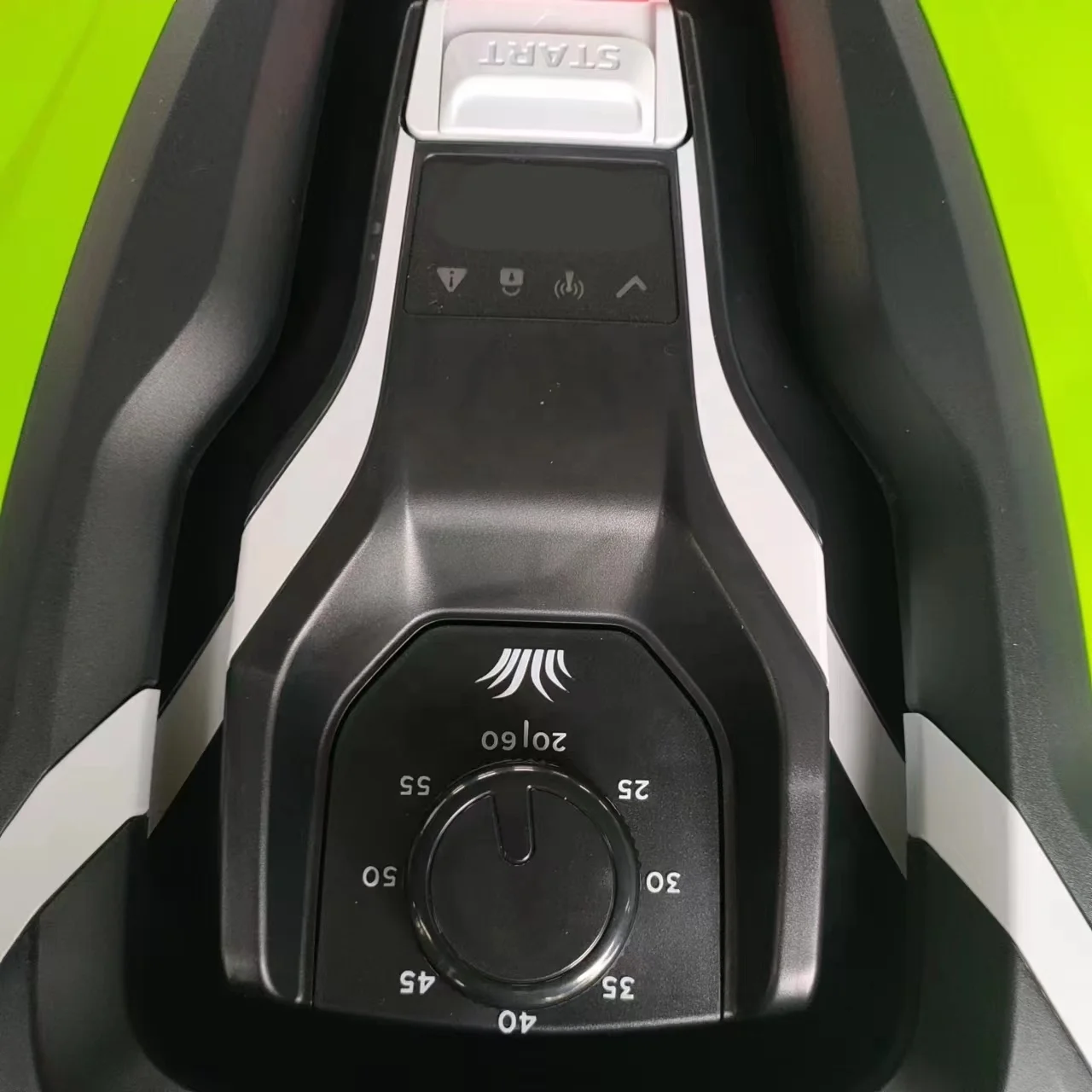 GPSスマート電動自律型ワイヤレス芝刈り機ロボットRTKブレ - Smart Garden Usa のレビューと価格